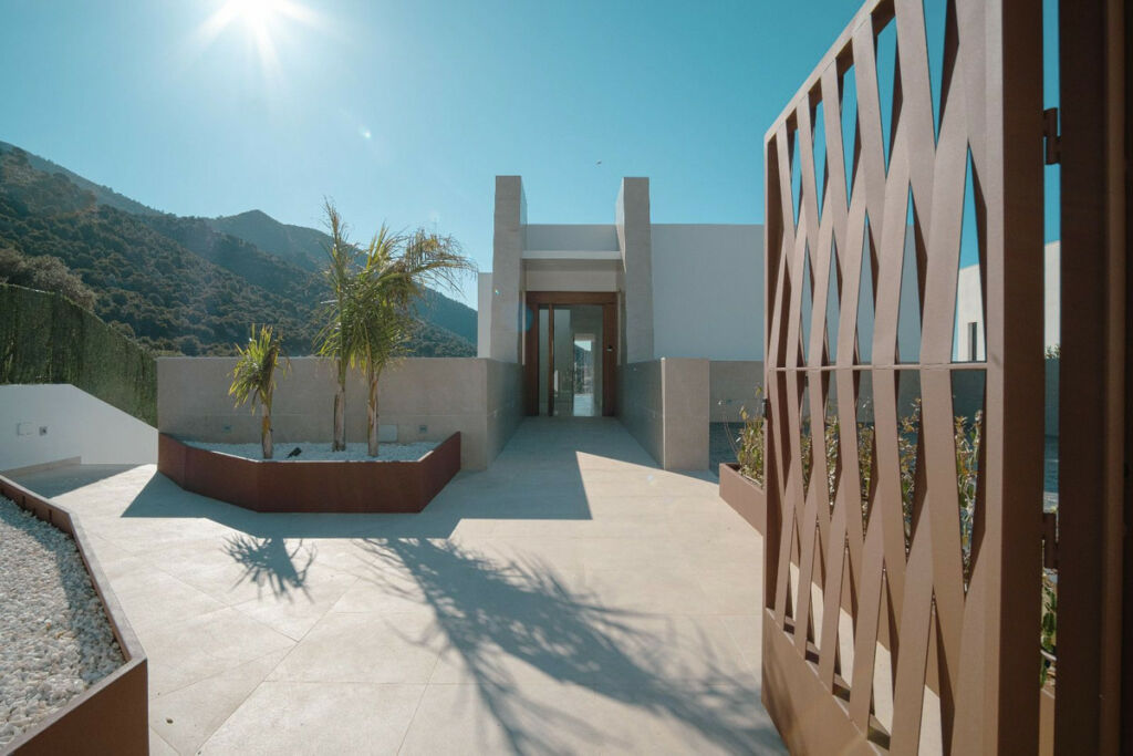 Detached Villa Mijas Málaga - image 2
