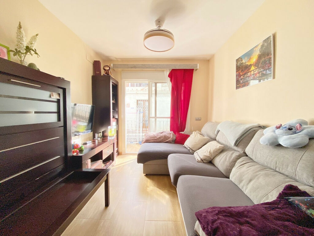 Middle Floor Apartment Marbella Málaga - image 2