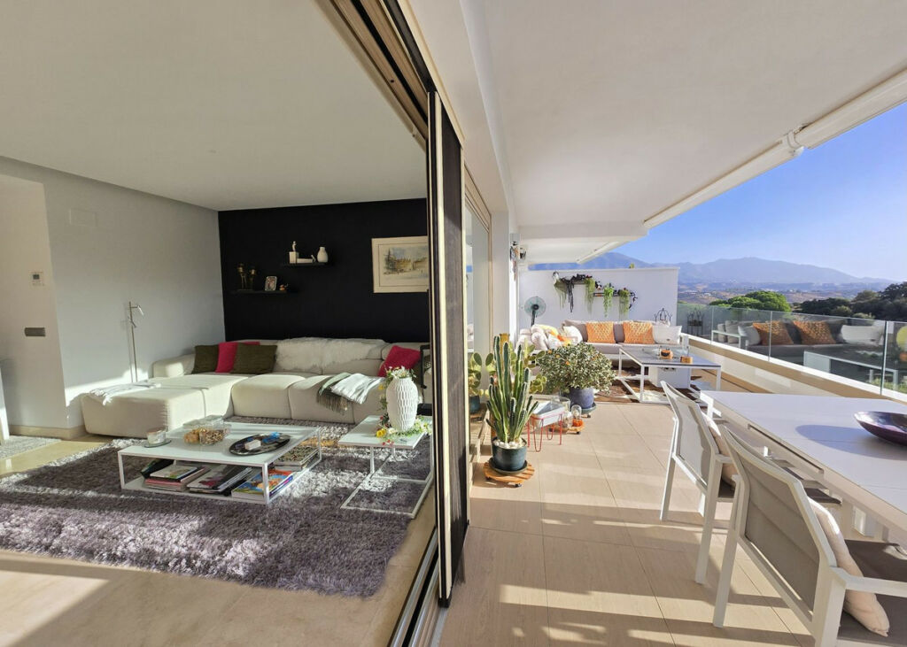 Middle Floor Apartment La Cala Golf Málaga - image 2