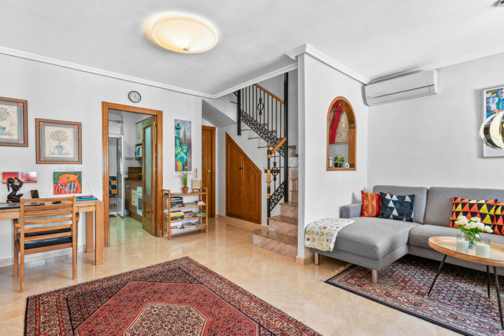 Townhouse Torrevieja Alicante - image 2