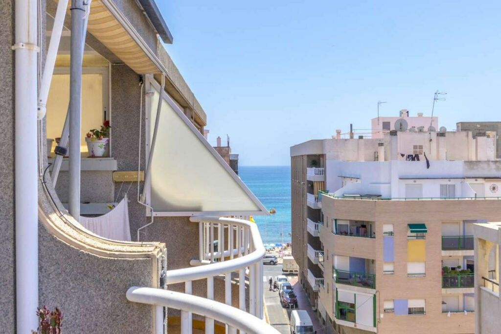 Penthouse Torrevieja Alicante - image 2