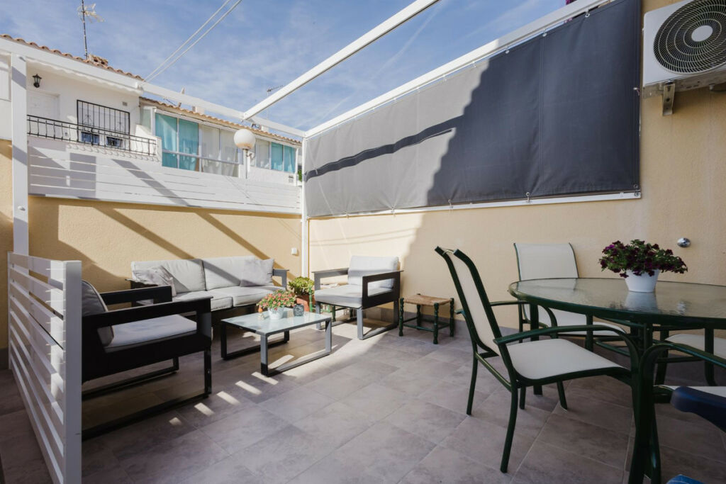 Bungalow Torrevieja Alicante - image 2