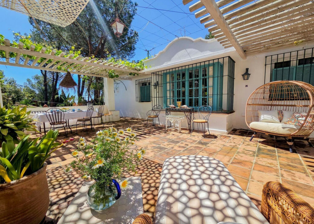 Detached Villa Marbella Málaga - image 2