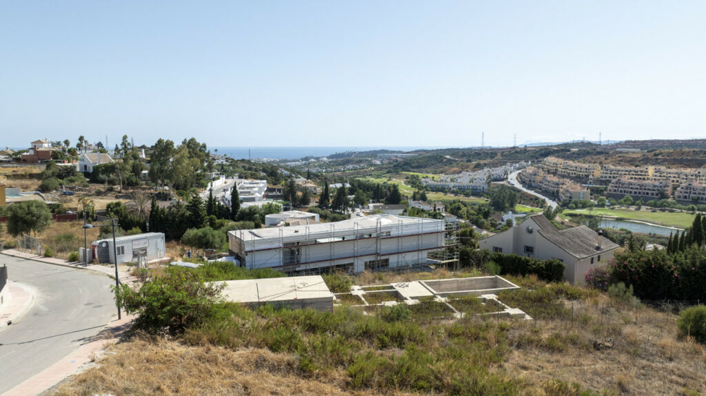 Land Estepona Málaga - image 2