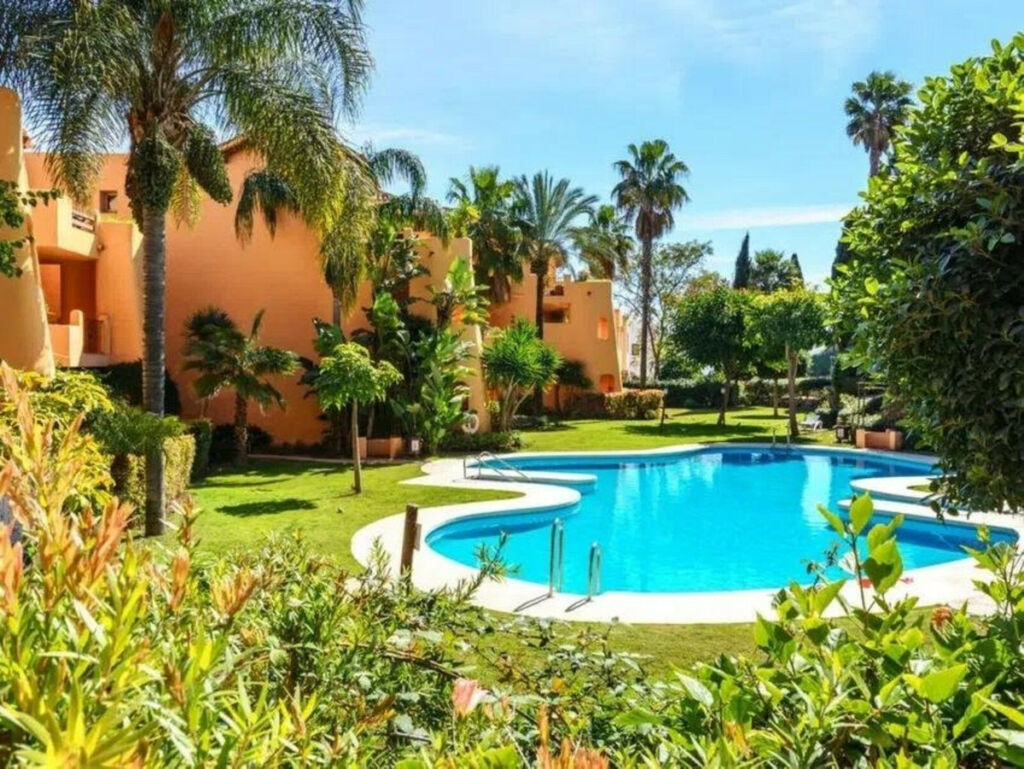 Top Floor Apartment Bel Air Málaga - image 2