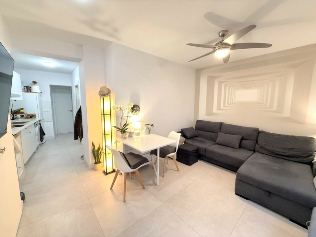 Ground Floor Apartment Estepona Málaga - image 2