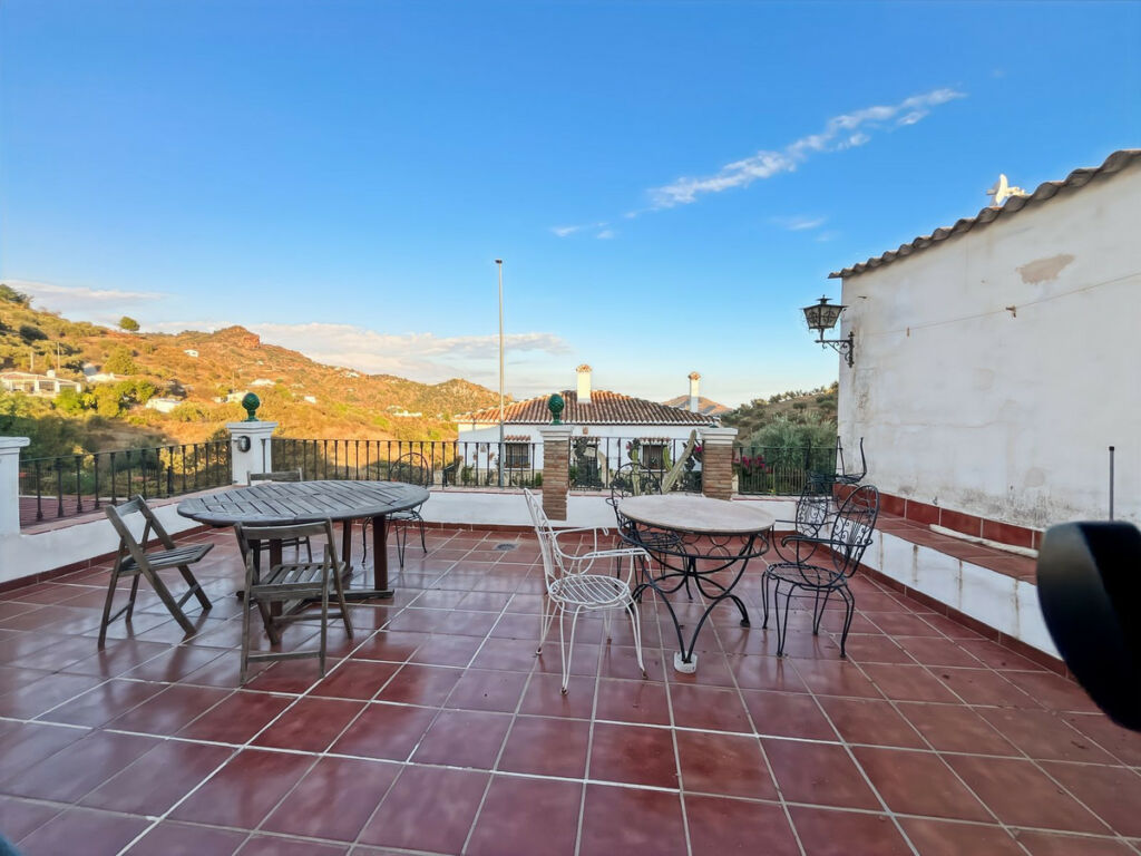 Semi-Detached House Comares Málaga - image 20