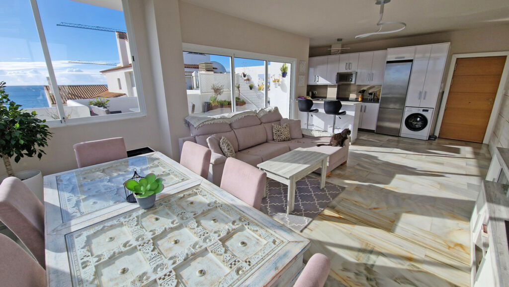 Middle Floor Apartment Estepona Málaga - image 20