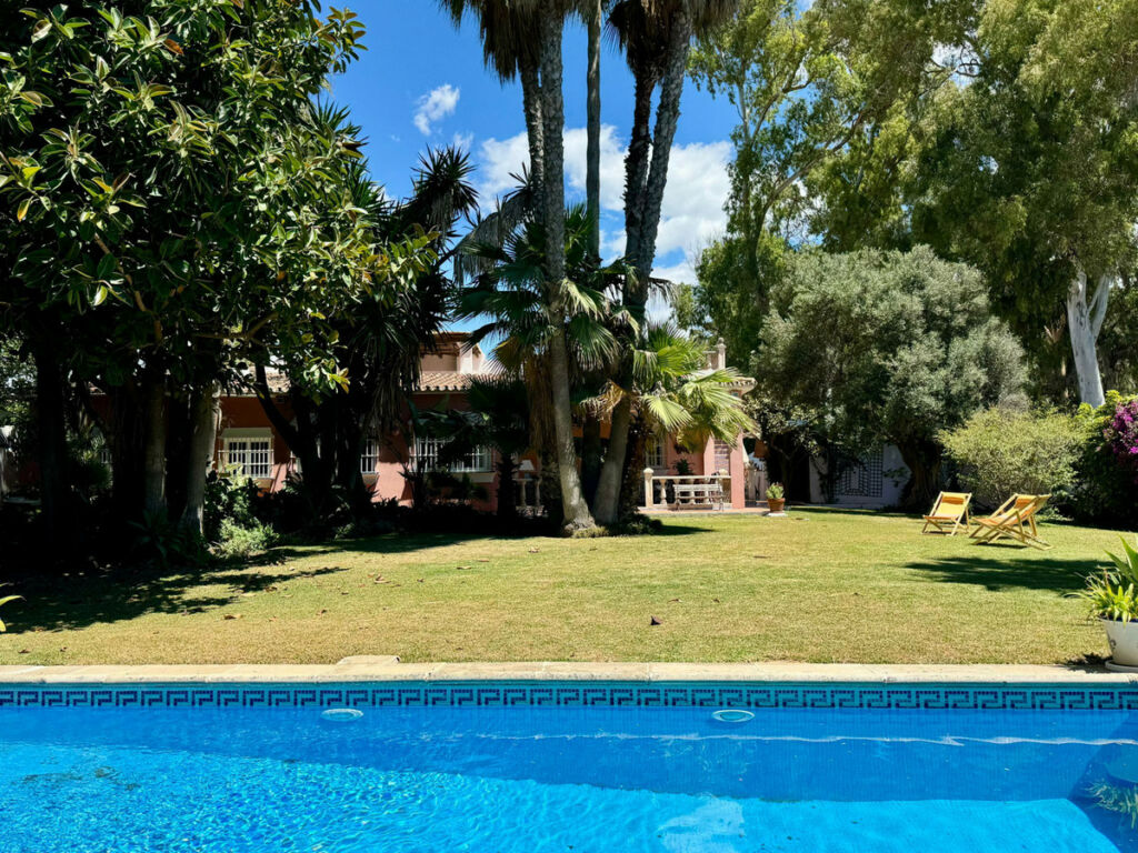 Detached Villa San Pedro de Alcántara Málaga - image 20