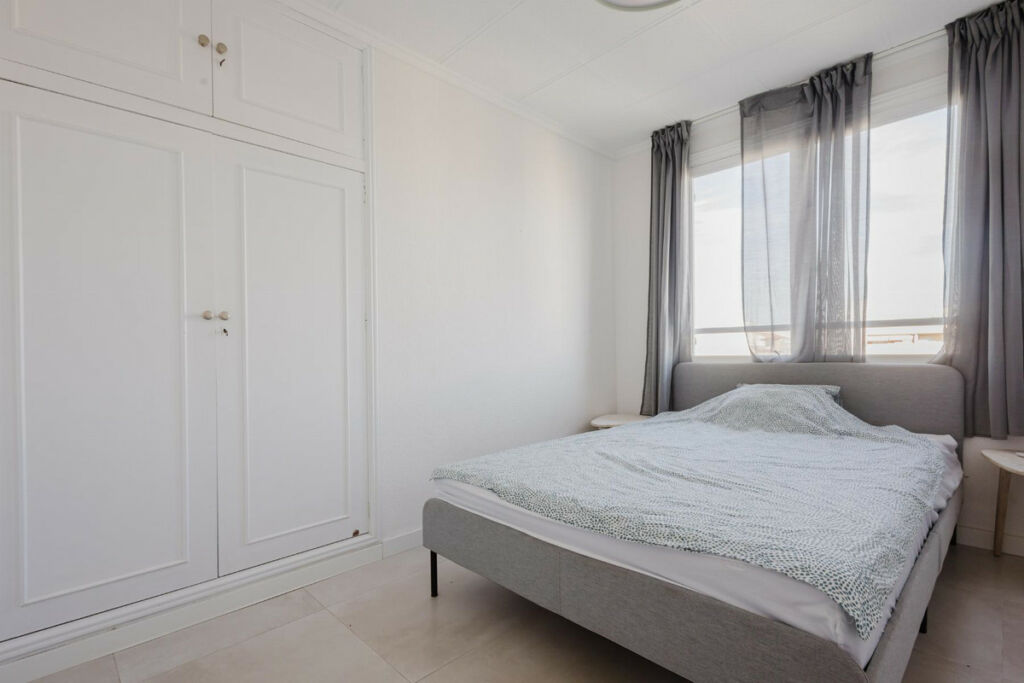 Middle Floor Apartment Torrevieja Alicante - image 20