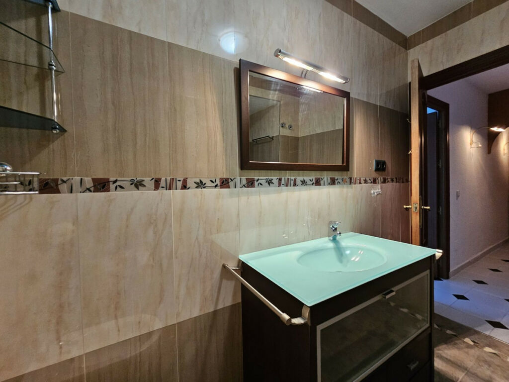 Townhouse El Chaparral Málaga - image 20