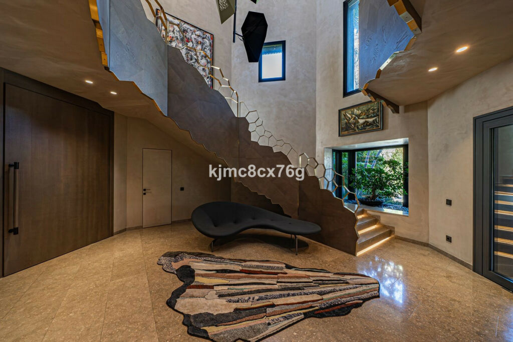 Detached Villa Guadalmina Baja Málaga - image 20