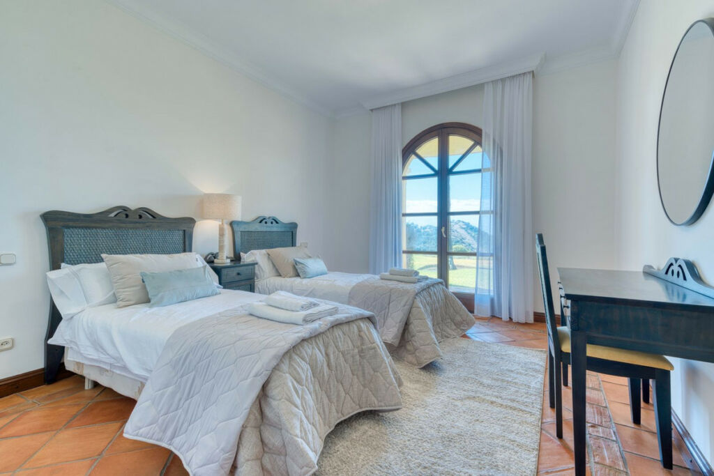 Detached Villa La Zagaleta Málaga - image 20