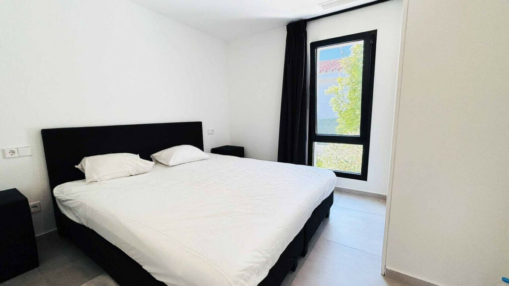 Detached Villa El Chaparral Málaga - image 20