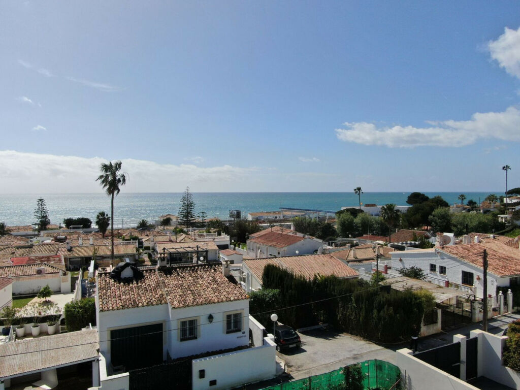 Detached Villa El Chaparral Málaga - image 20