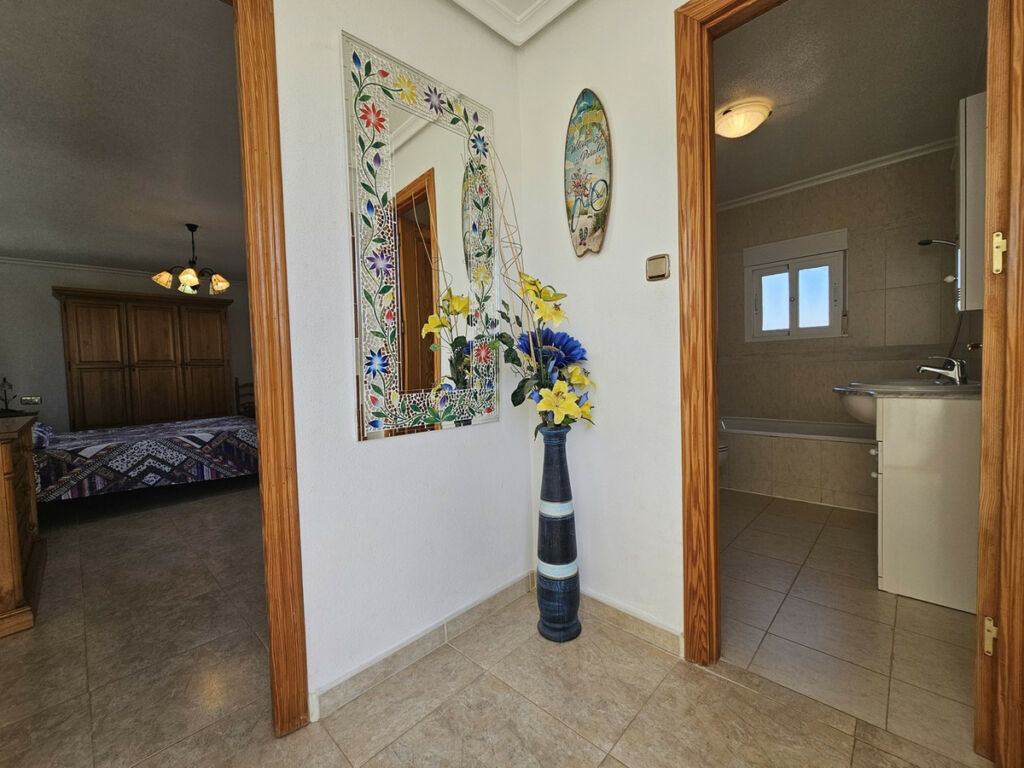 Detached Villa Cabo Roig Alicante - image 20