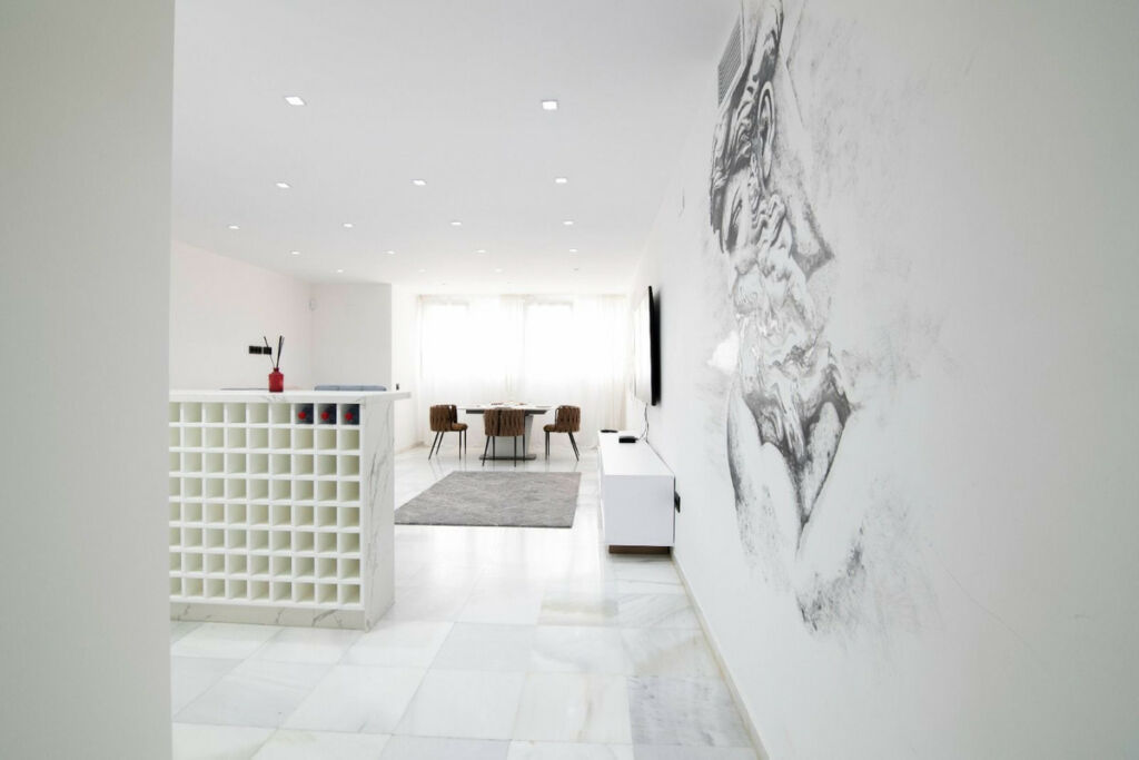 Middle Floor Apartment Puerto Banús Málaga - image 20