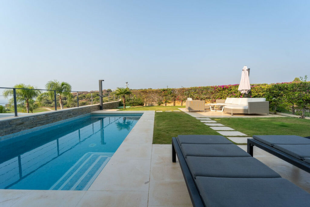 Semi-Detached House Cabopino Málaga - image 20