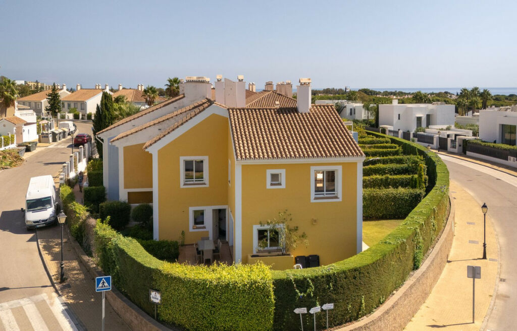 Townhouse Estepona Málaga - image 20