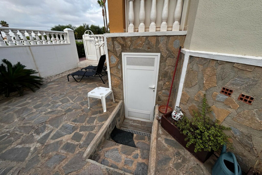 Semi-Detached House Dona Pepa Alicante - image 20
