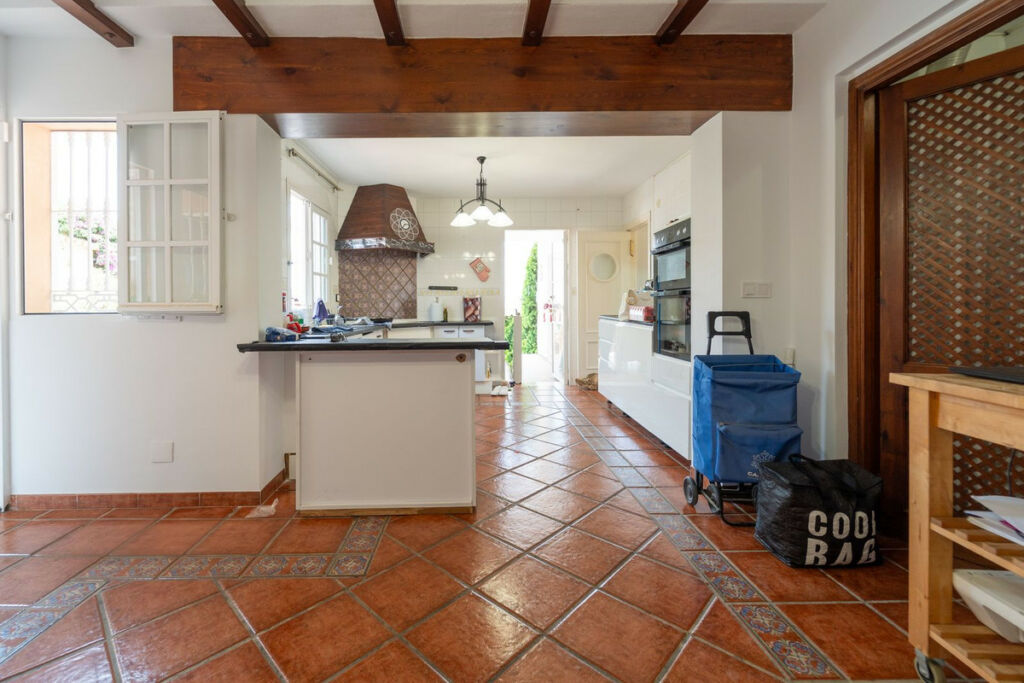 Detached Villa Fuengirola Málaga - image 20
