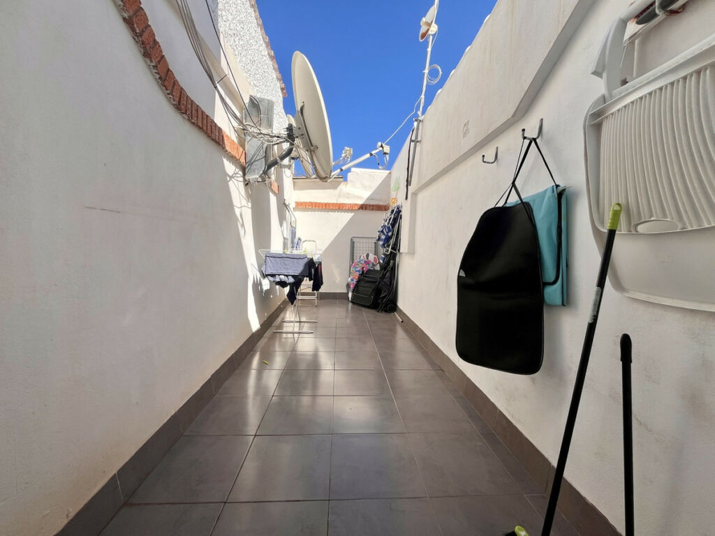 Middle Floor Apartment La Zenia Alicante - image 20
