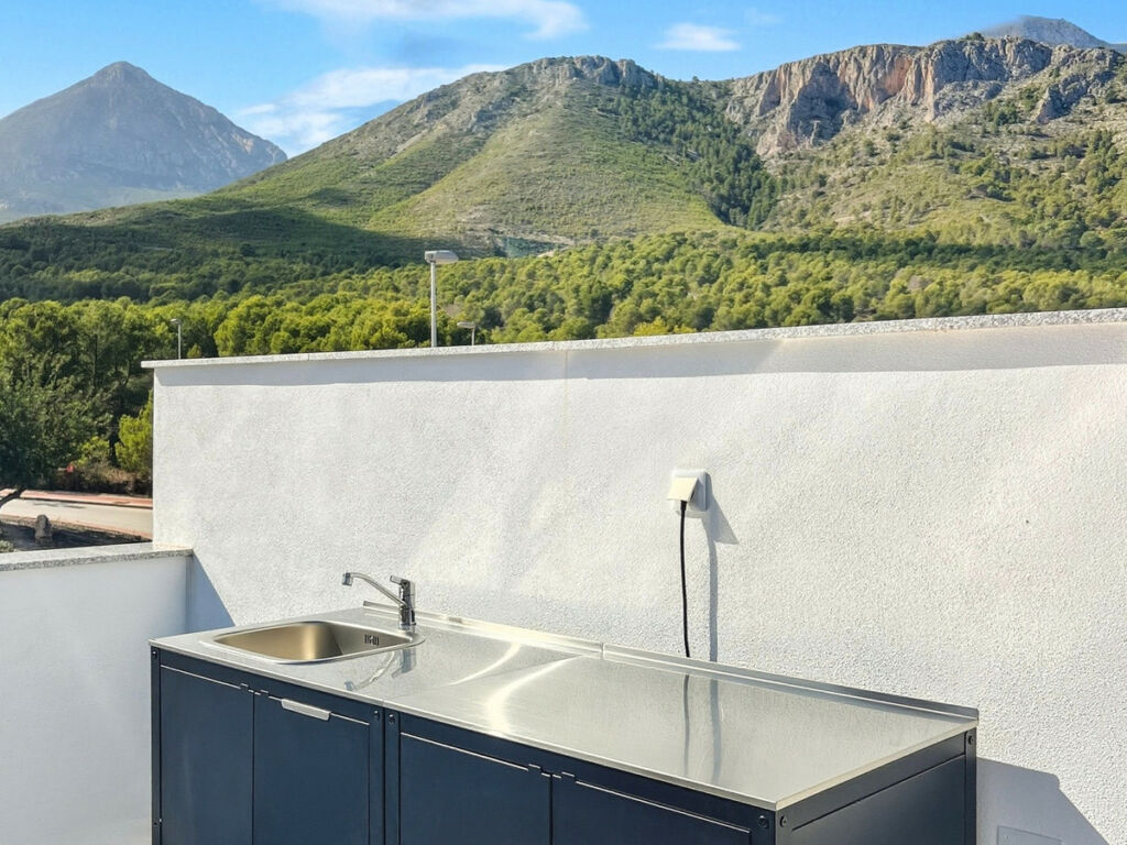 Detached Villa Polop Alicante - image 20