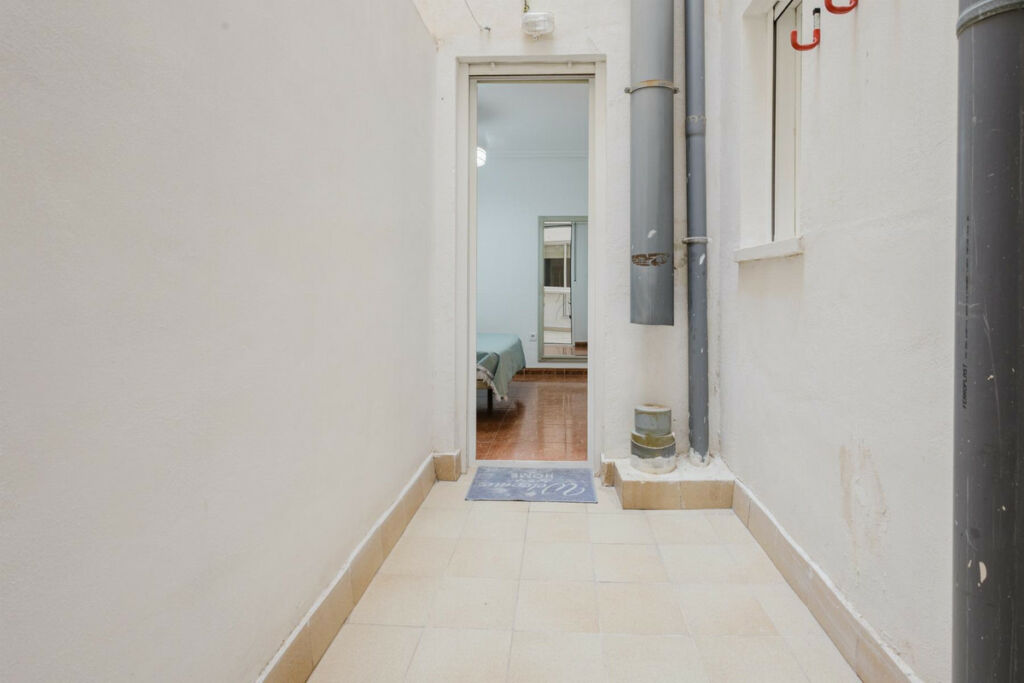 Middle Floor Apartment Torrevieja Alicante - image 20