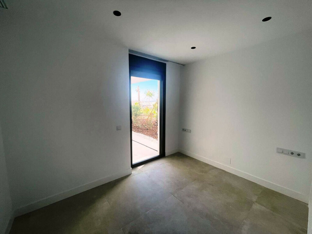 Ground Floor Apartment Estepona Málaga - image 20