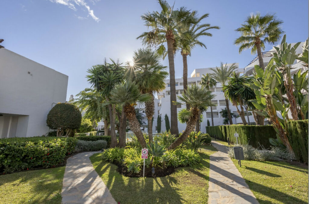 Penthouse Nueva Andalucía Málaga - image 20
