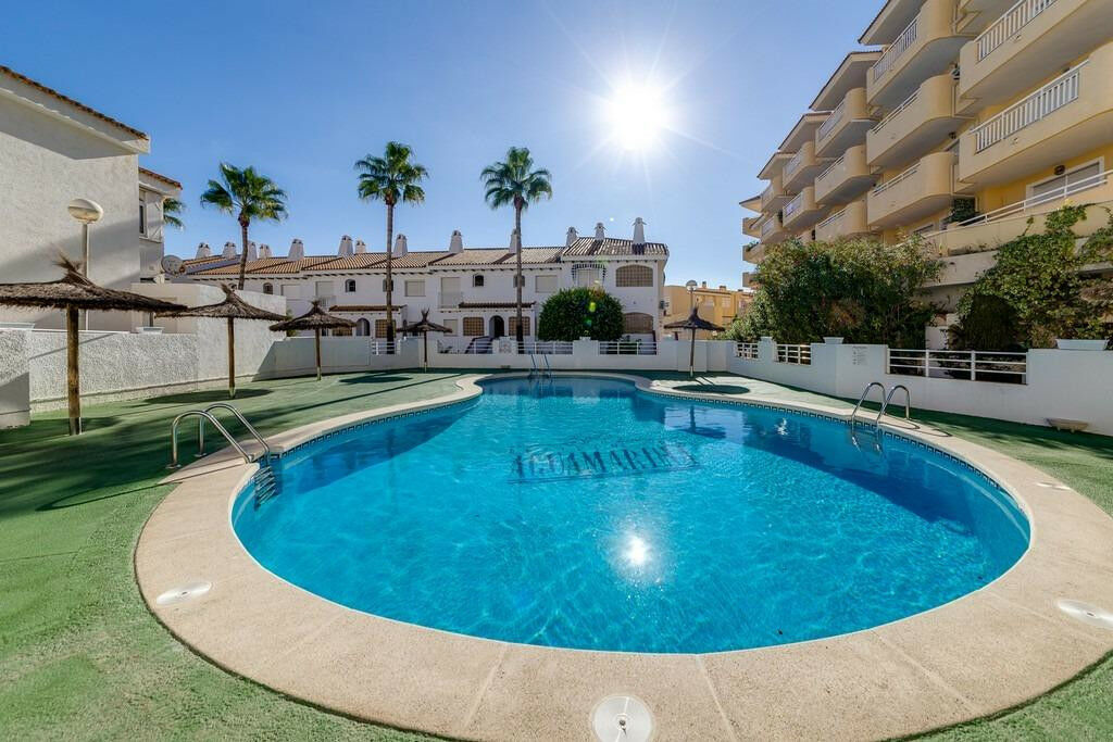 Middle Floor Apartment Campoamor Alicante - image 20