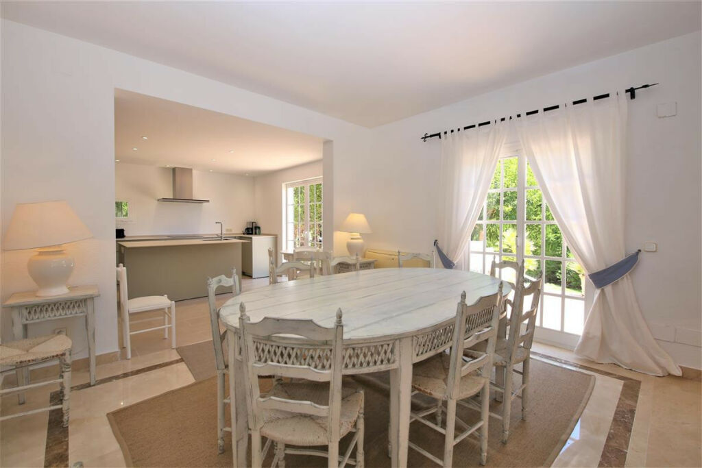 Detached Villa Marbella Málaga - image 20