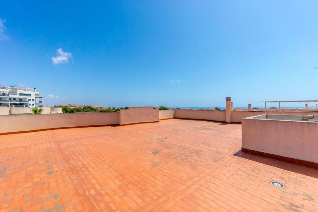 Middle Floor Apartment Campoamor Alicante - image 20