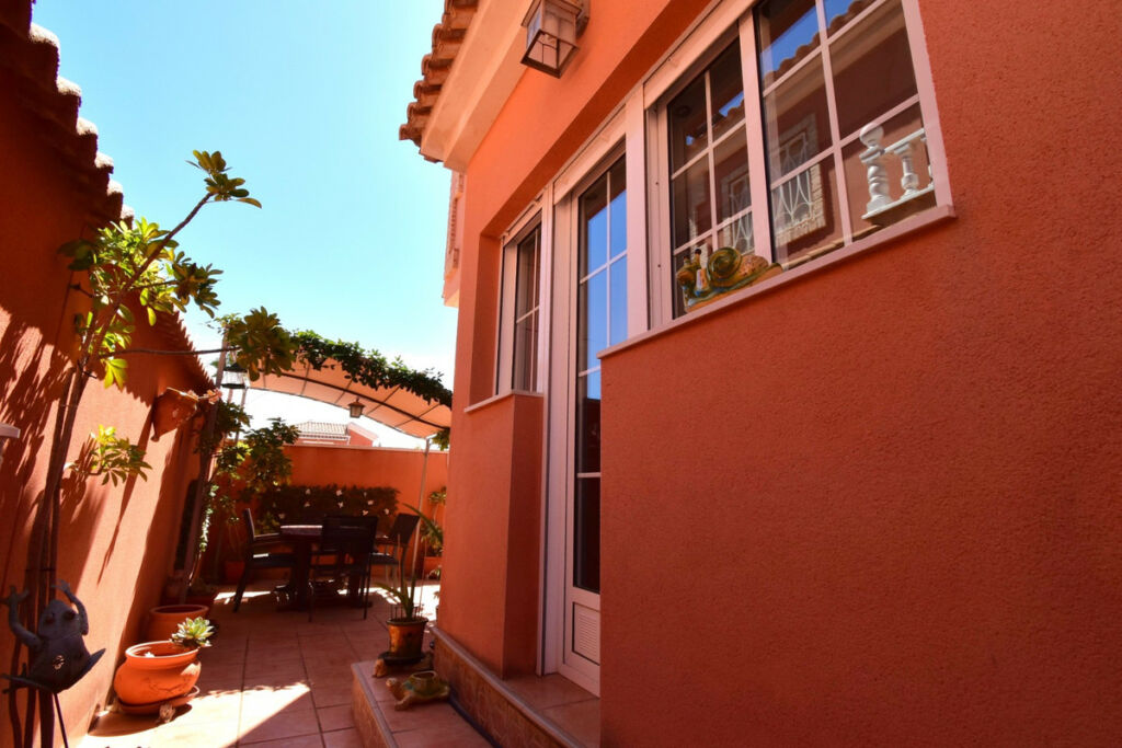 Detached Villa Playa Flamenca Alicante - image 20