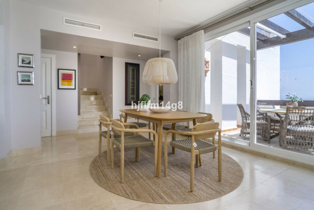 Penthouse Duplex Nueva Andalucía Málaga - image 20