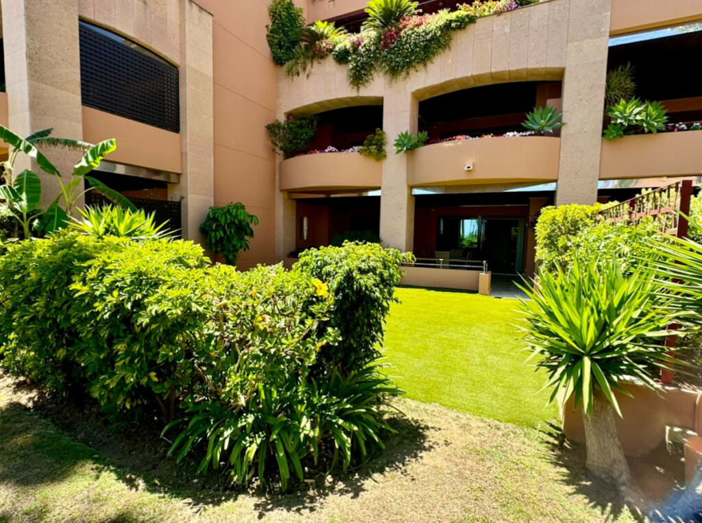 Ground Floor Apartment Puerto Banús Málaga - image 20