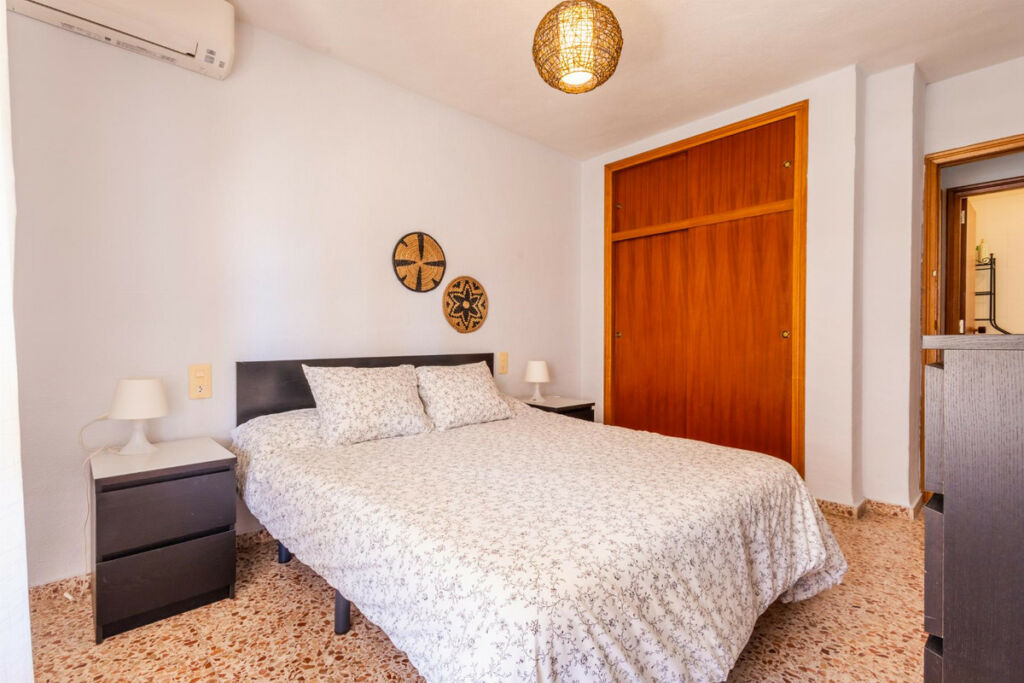 Middle Floor Apartment Torrevieja Alicante - image 20