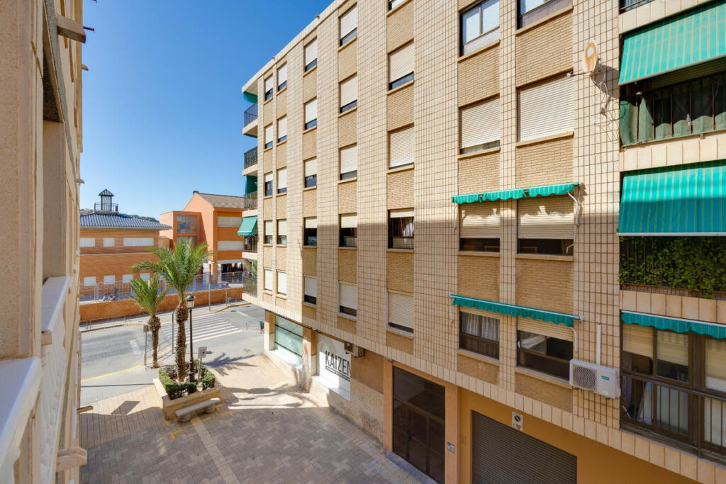 Middle Floor Apartment Guardamar del Segura Alicante - image 20