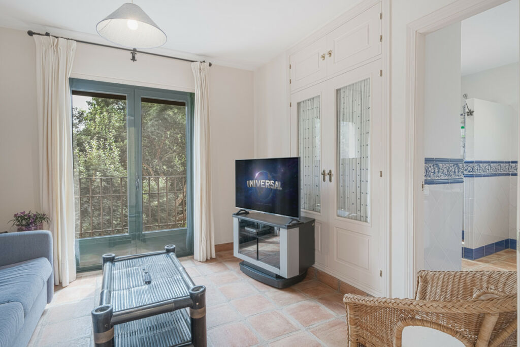 Detached Villa Sotogrande Cádiz - image 20