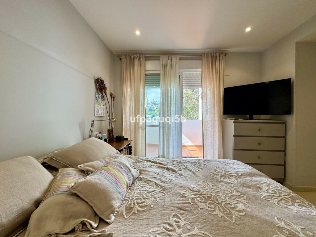 Penthouse Torrequebrada Málaga - image 20