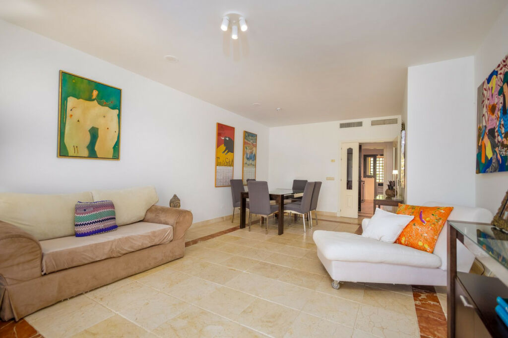 Middle Floor Apartment Estepona Málaga - image 20