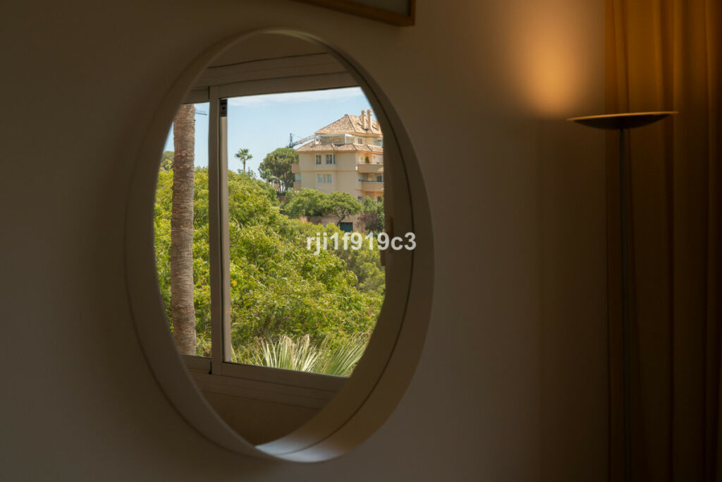 Middle Floor Apartment Elviria Málaga - image 20