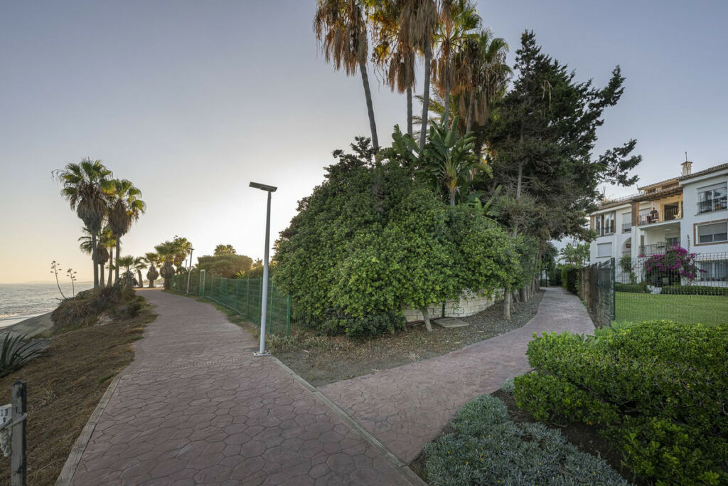 Ground Floor Studio New Golden Mile Málaga - image 20
