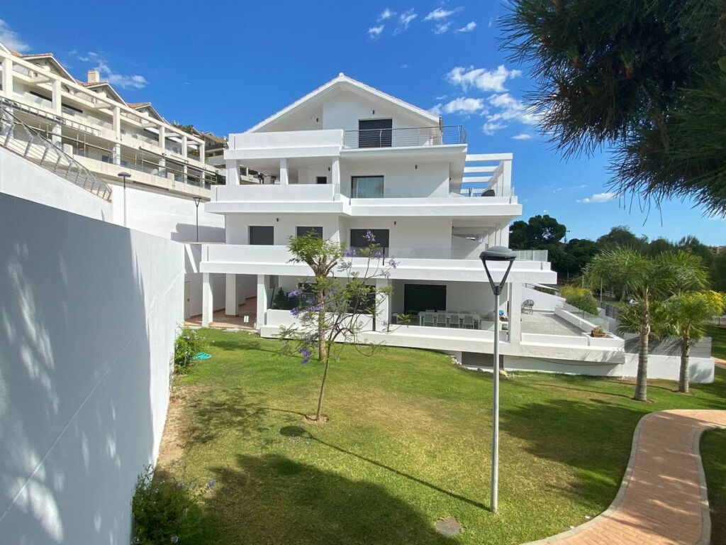 Ground Floor Apartment Selwo Málaga - image 20