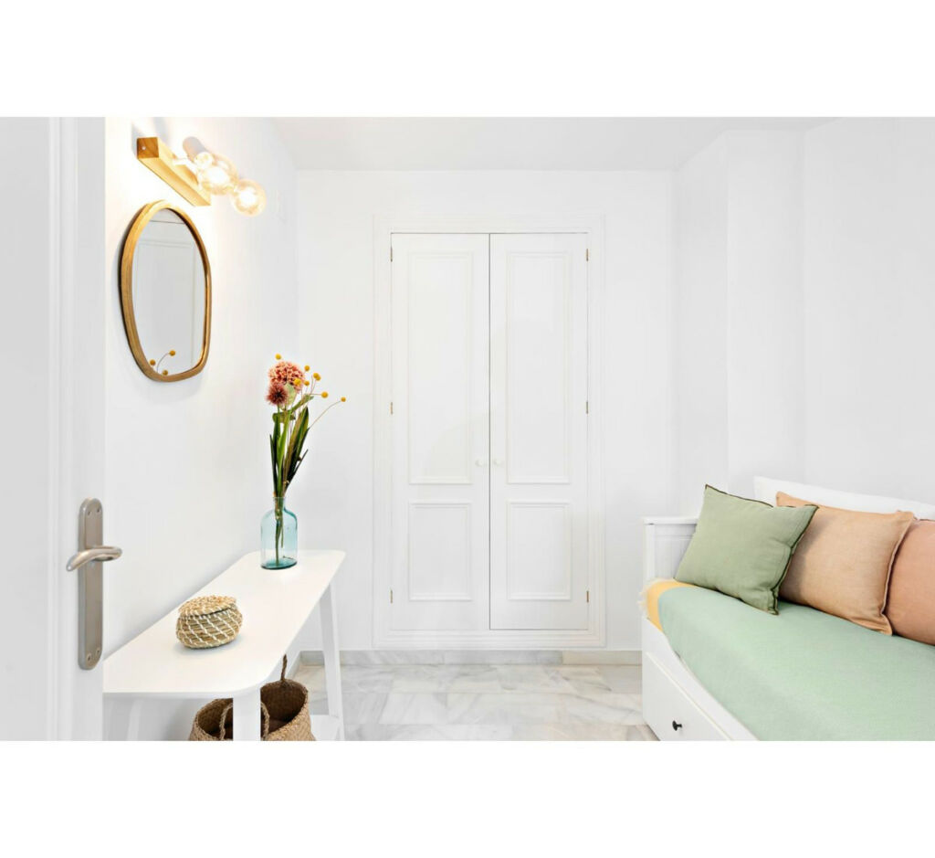 Middle Floor Apartment Puerto Banús Málaga - image 20