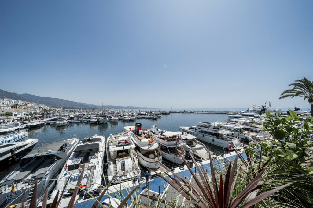 Duplex Puerto Banús Málaga - image 20
