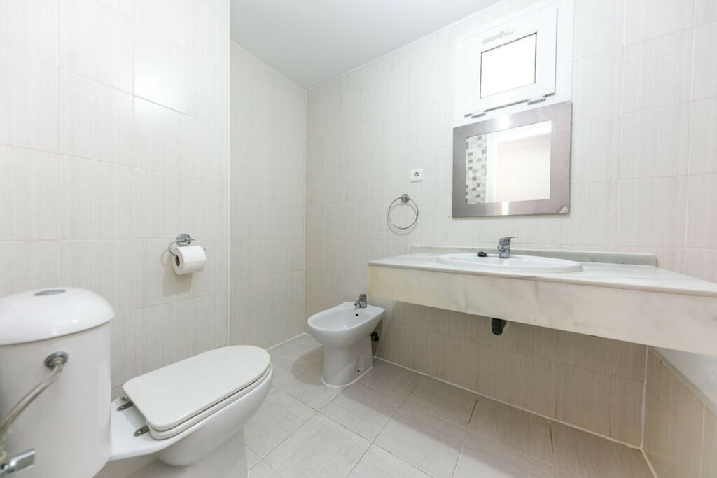 Middle Floor Apartment Torrequebrada Málaga - image 20