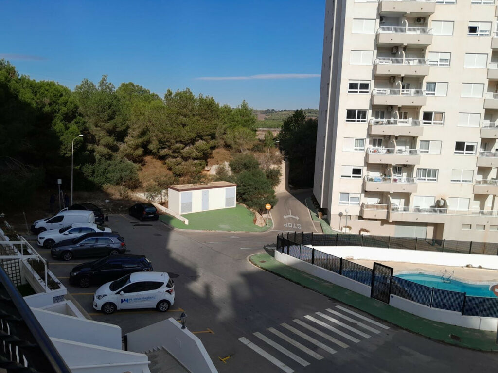Middle Floor Apartment Campoamor Alicante - image 20