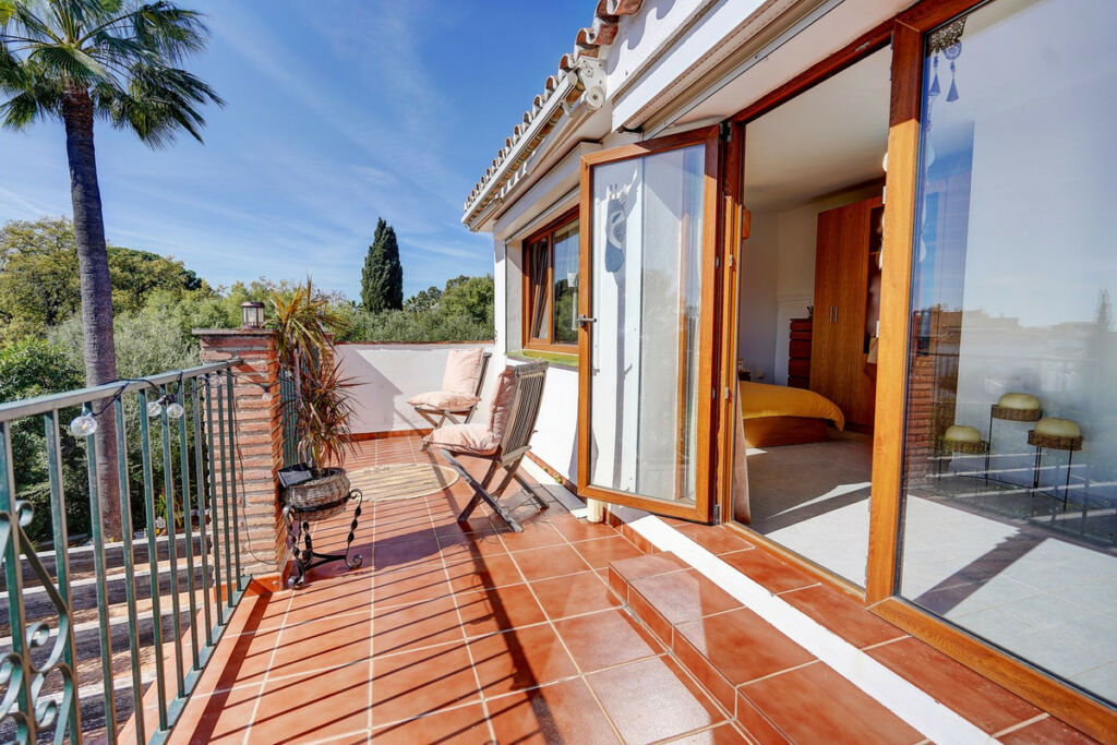 Detached Villa Calahonda Málaga - image 20