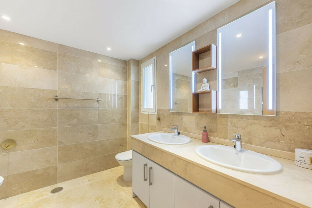 Middle Floor Apartment La Mairena Málaga - zdjęcie 20